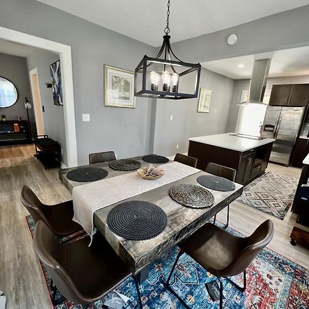 Charming 2Br 2Ba 10 Min Dt Airport By Lsp Homes アトランタ エクステリア 写真