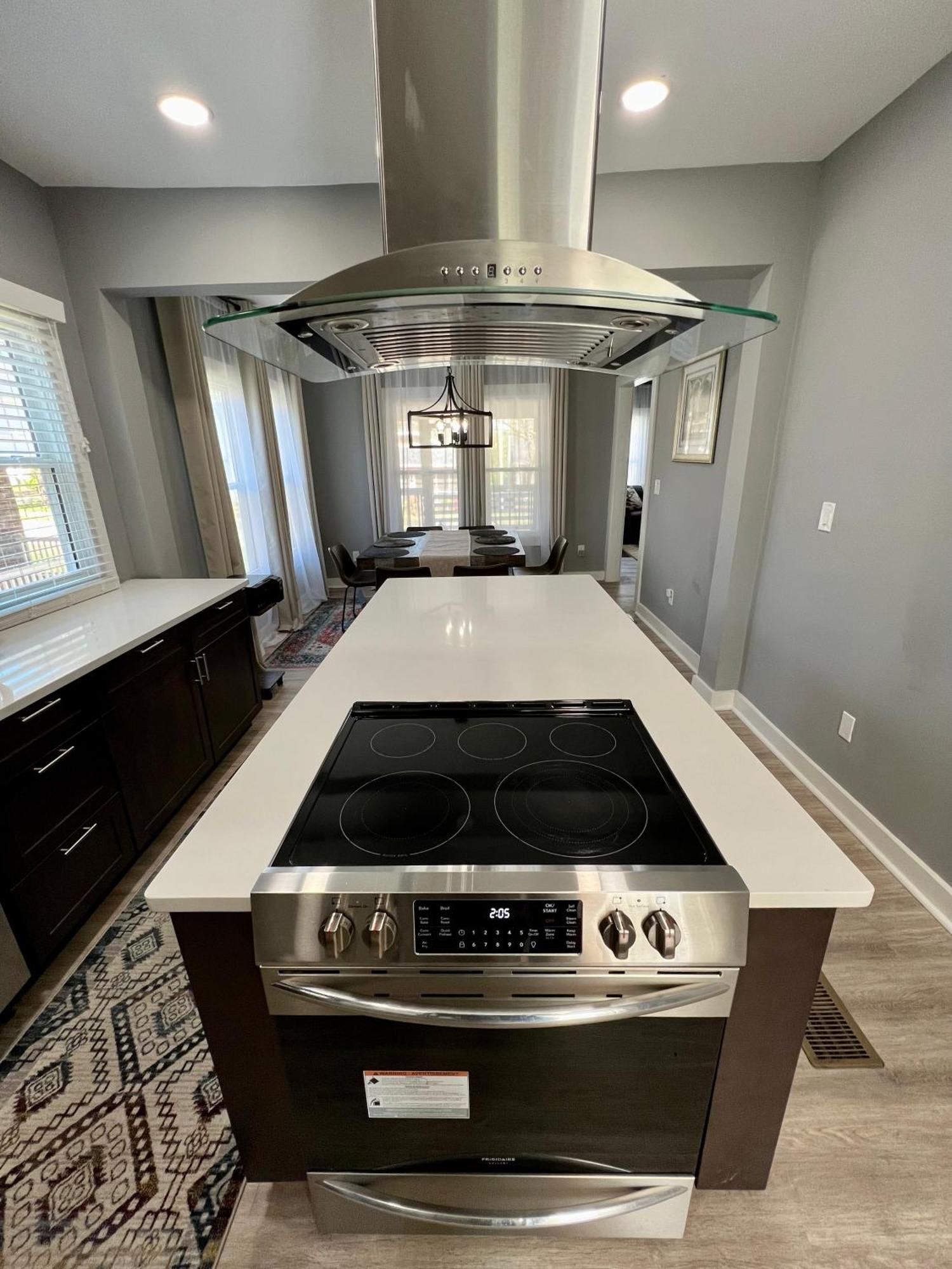 Charming 2Br 2Ba 10 Min Dt Airport By Lsp Homes アトランタ エクステリア 写真